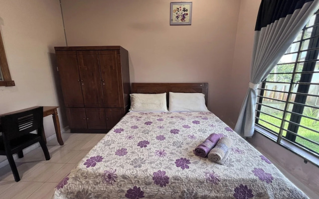 Nurbayu Villa (3 and 4 bedroom Villa) Kemaman