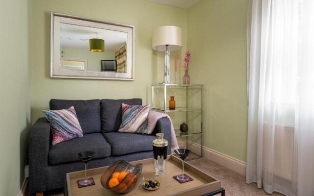 Palm Grove Apartments