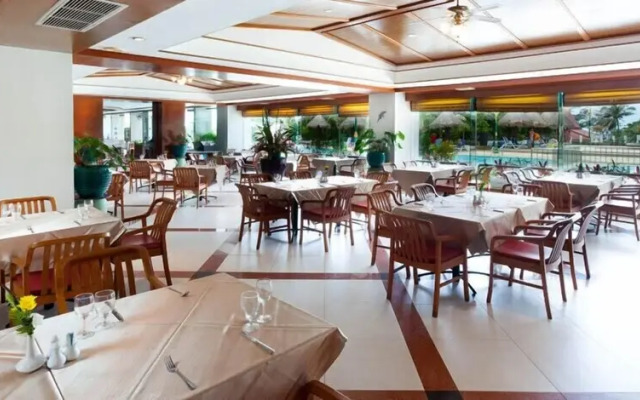 Andaman Beach Suites Hotel by Alexanders