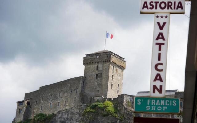 The Originals City, Hôtel Astoria Vatican, Lourdes (Inter-Hotel)