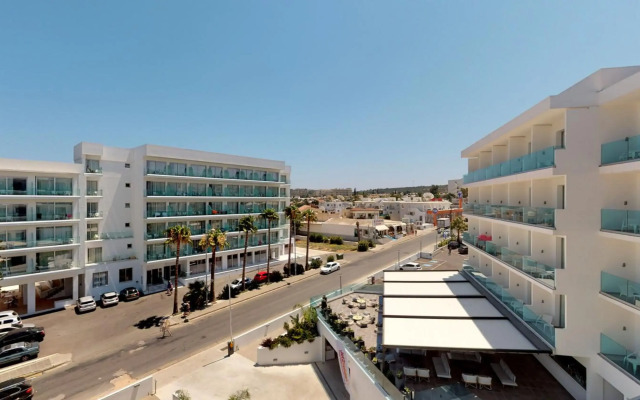 The Blue Ivy Hotel and Suites