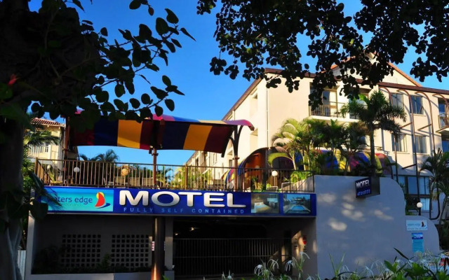 Waters Edge The Strand