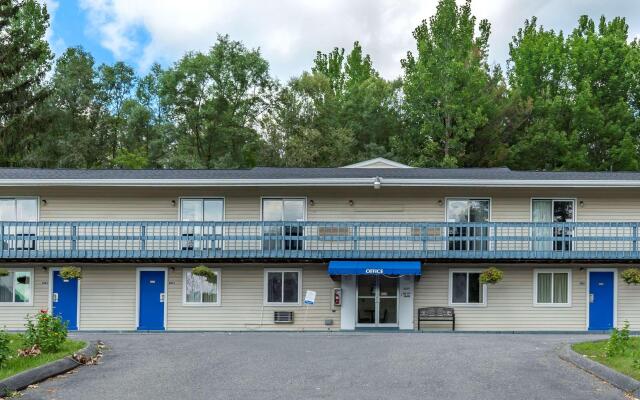 Econo Lodge Lee - Great Barrington