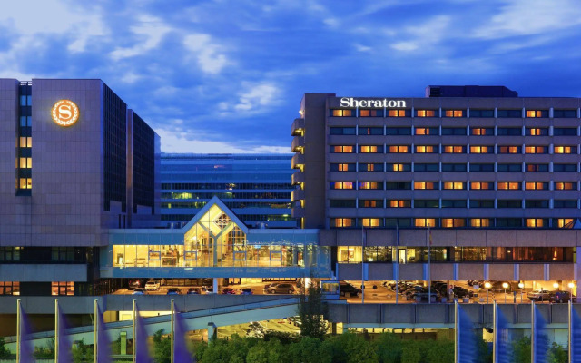 Sheraton Frankfurt Airport Hotel & Conference Center