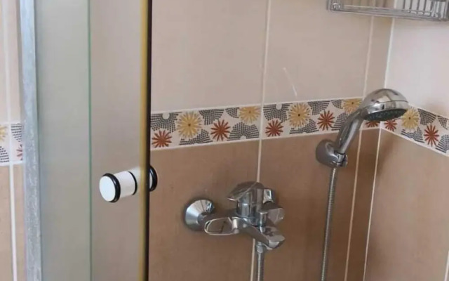 Livan Hotel Deluxe