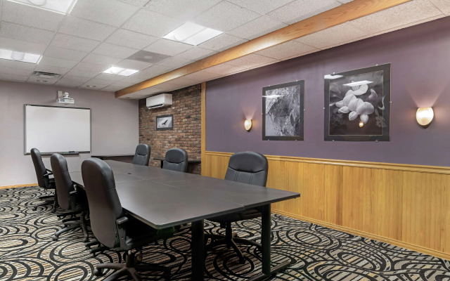 Best Western Plus Plattsburgh