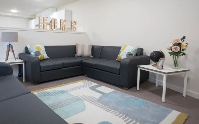 Powis Place - Campus Residence