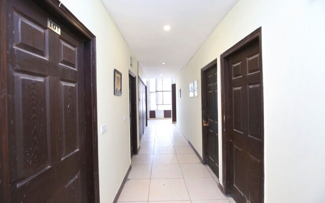 Hotel Lemon And Chilli By OYO Rooms