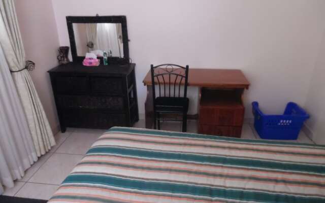2B Cottage Mt Pleasant