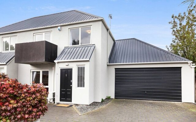 Awesome Central Christchurch Townhouse