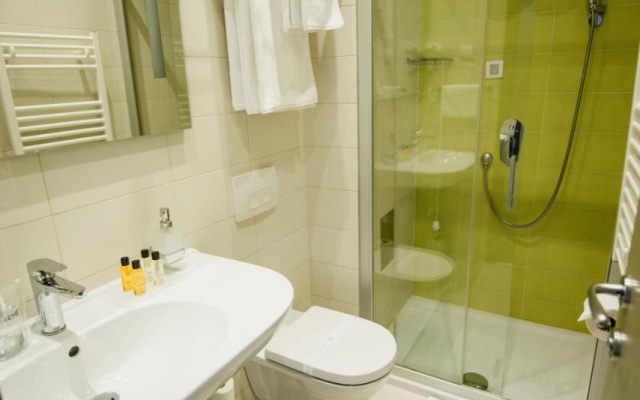 Hotel Comsar Rudo