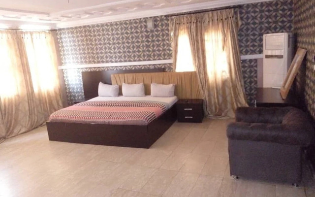 Brentwood Hotel