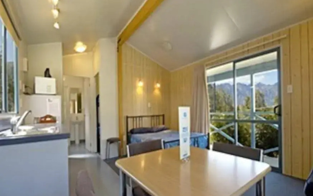 Hampshire Holiday Parks - Wanaka