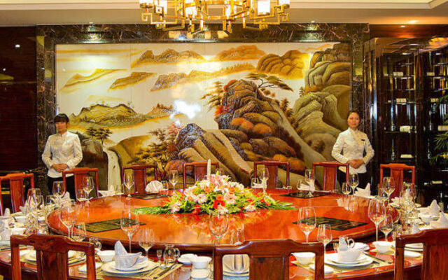 Yichang Golden Lion Hotel