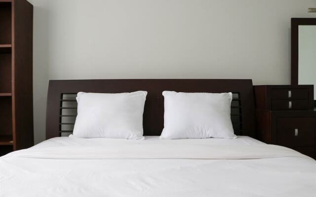 Cozy Living And Modern 2Br Puri Garden Apartment