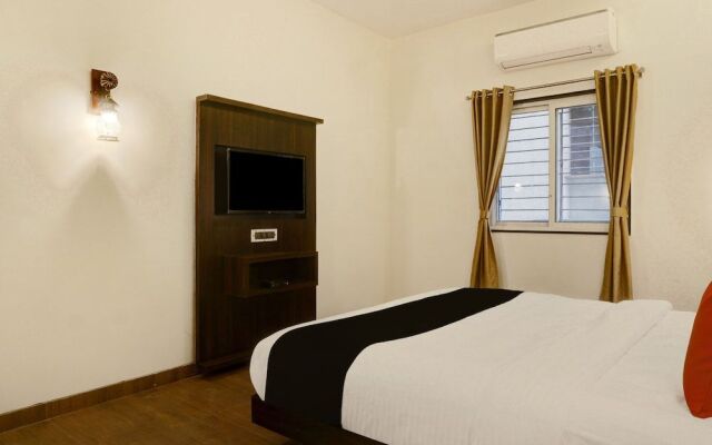 Capital O 38128 Omkar Executive