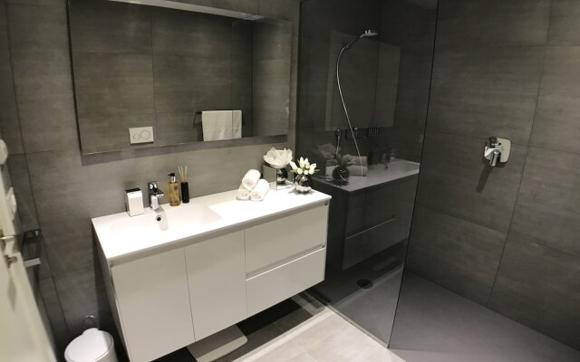 Contemporary 1 Bedroom Apt Puerto Banus