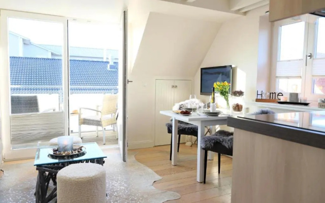 Hafenstraße 4, W1, Esprit 2