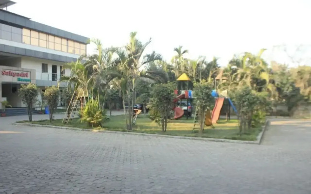 Sahyadri Guest House