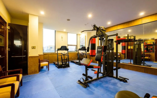 OYO 122 GIC Land Hotel
