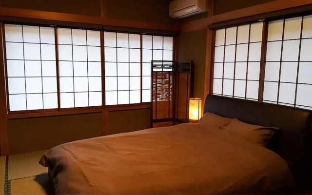 Hida House