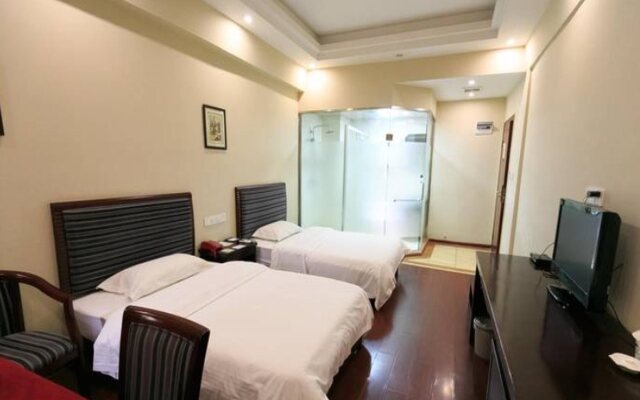 GreenTree Inn Guangxi Liuzhou Railway Station Hongguang Road Express Hotel