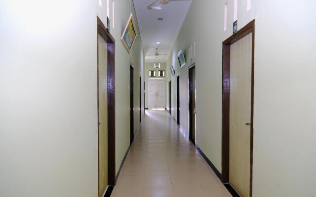 OYO 752 Abz Guest House Syariah