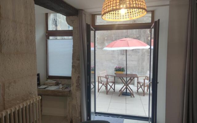 Studio de charme, au calme dans le vieux Chaumont