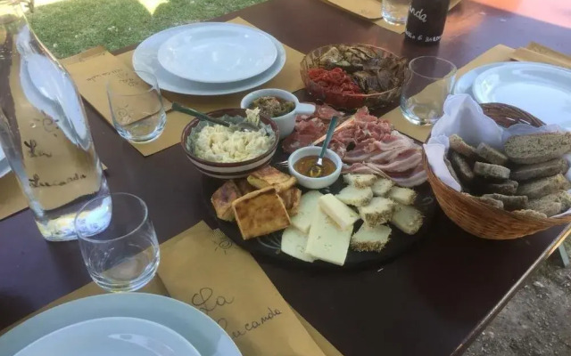 Rifugio Escursionistico Cascina Porro