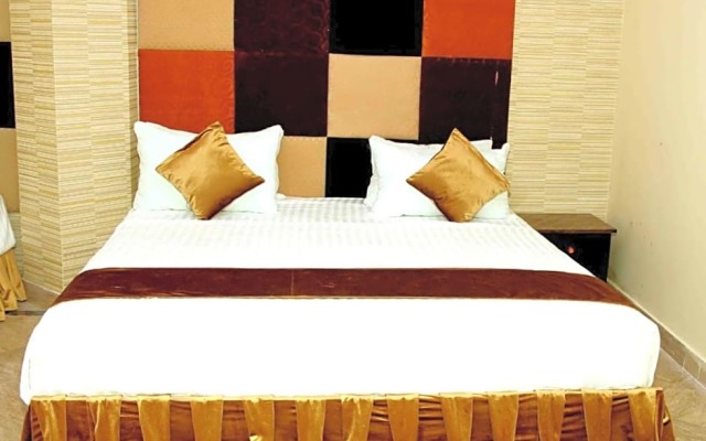 Hotel Premier Inn Gulberg