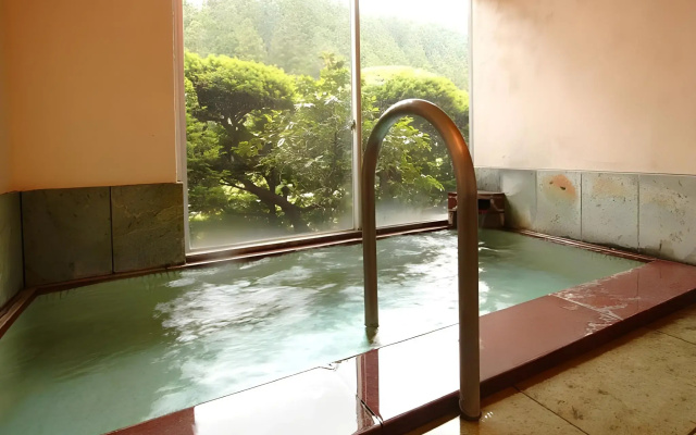 Shinshu Kakeyu Onsen Katsura Ryokan