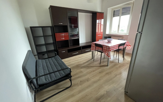 Impeccable 2-bed House in Milano up to 4 People