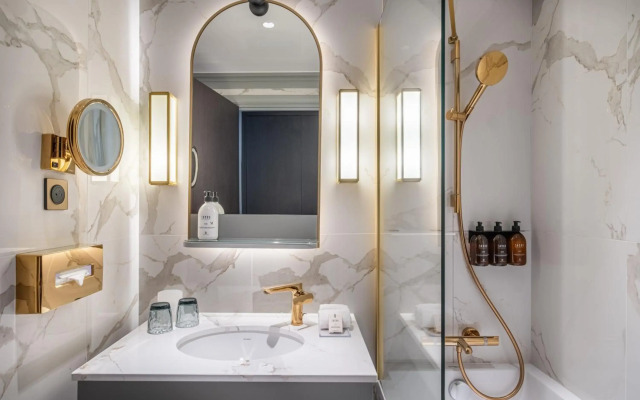 Hôtel Le Marquis by Inwood Hotels