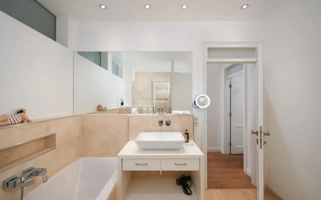 Deluxe Apartments Christina 120 m2 im Design Hotel Vosteen