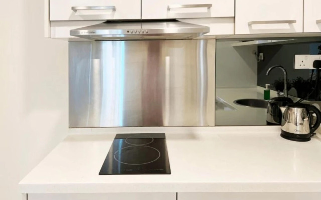 Mercu Summer Suites KLCC by Veedu Hauz