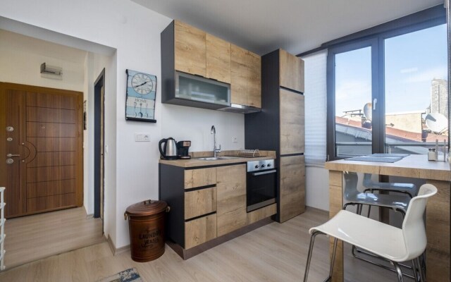 Business-friendly and Central Flat in Kadikoy