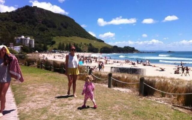 Royal Palms Papamoa Bed & Breakfast