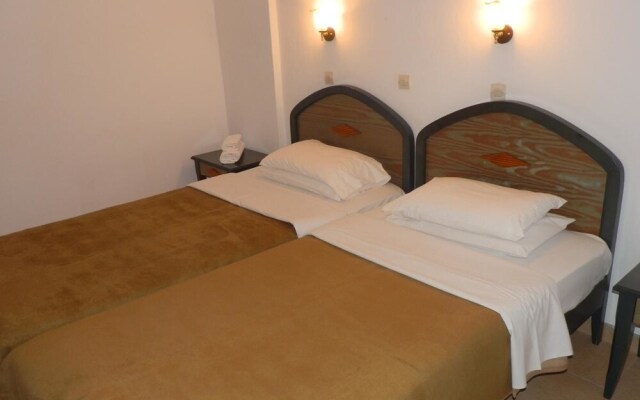 Atlas Studios & Apartments