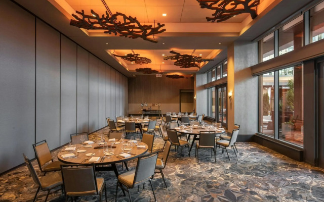 Epicurean Atlanta, Autograph Collection