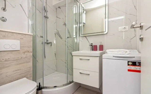 Modern Apartments With Private Balcony Kaštel Novi