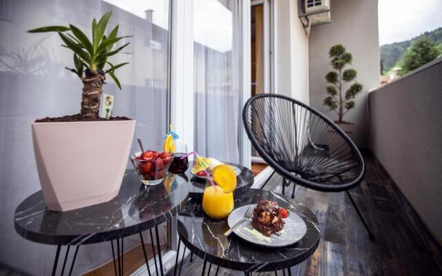 Foča Apartmani "Story Lux"