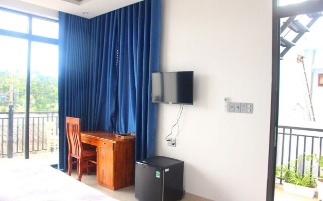 Sunshine Ha My Beach Villa