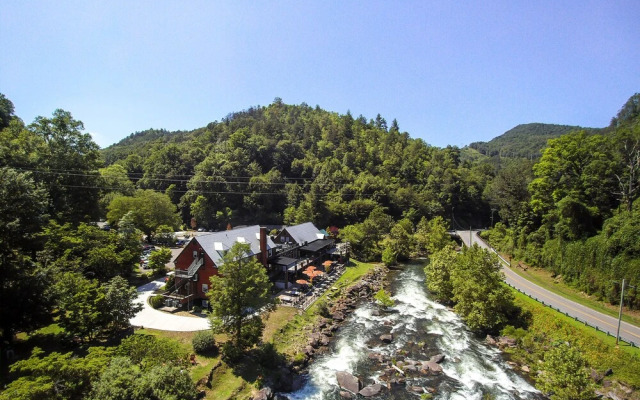 Historic Tapoco Lodge Resort