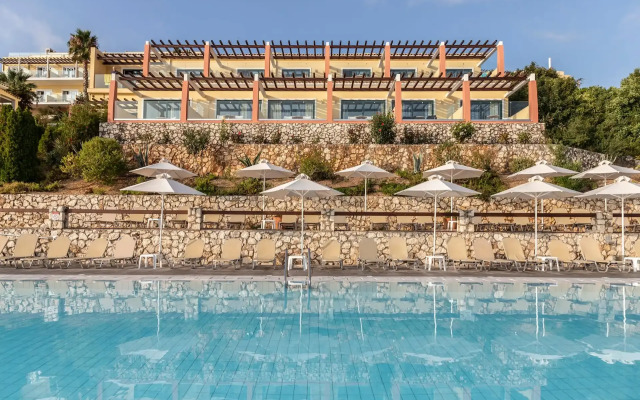 Louis Apostolata Resort and Spa