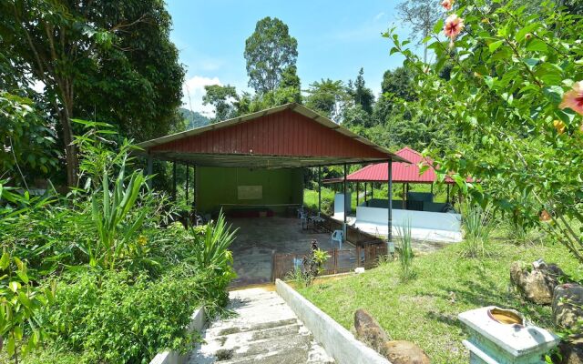 Oyo 90630 Mat Leon Village