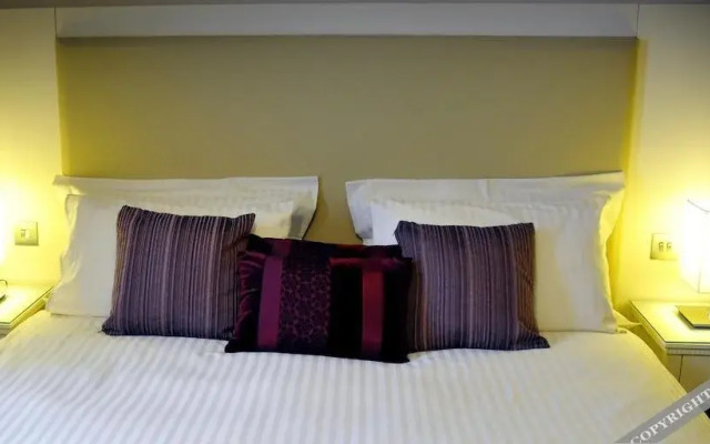 The Shirley Arms Hotel