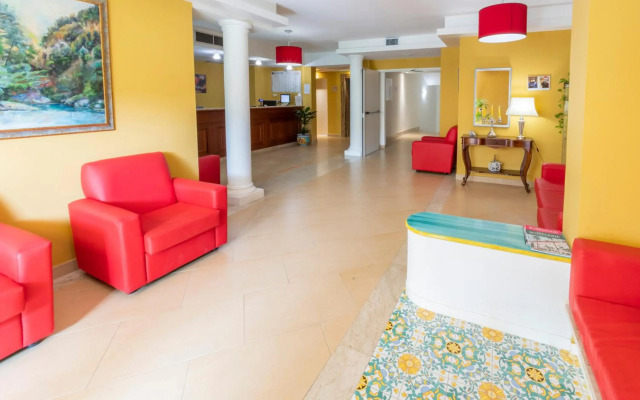 Prince Franklyn Hotel