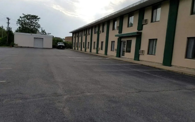 Woonsocket Motor Inn