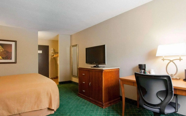 Quality Inn Cairo I-57