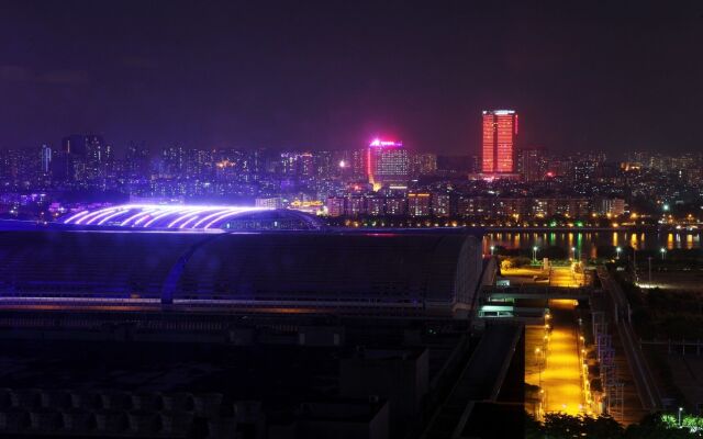 Yicheng Apartment PaZhou Poly World Center